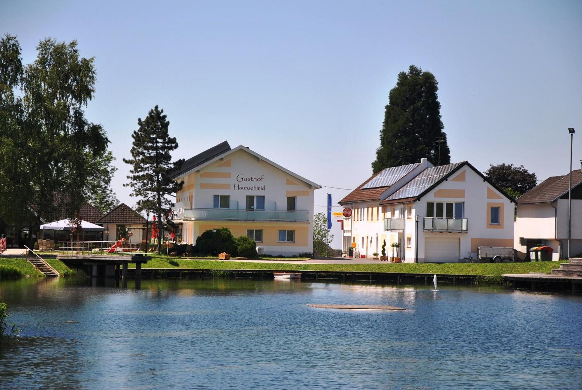 Gasthof Und Pension Haunschmid Hotel Rechberg Exterior foto